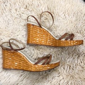 SHOE BOGO!!!Kate Spade New York platform sandal 10